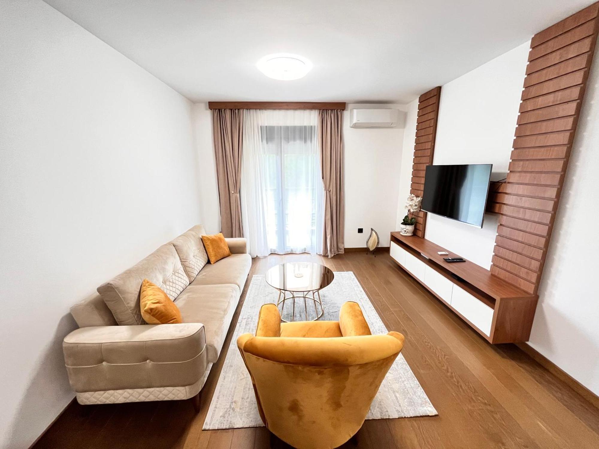 Tulip Apartment *